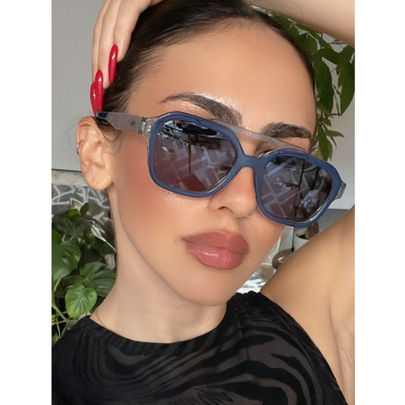 SALE NEW Fendi FE40076U Logo Blue FF Mirror Unisex Sunglasses - Picture 2 of 7